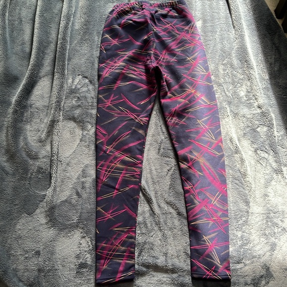 Just Cozy fleece line leggings purple, pink abstract design size M/L - Picture 6 of 6